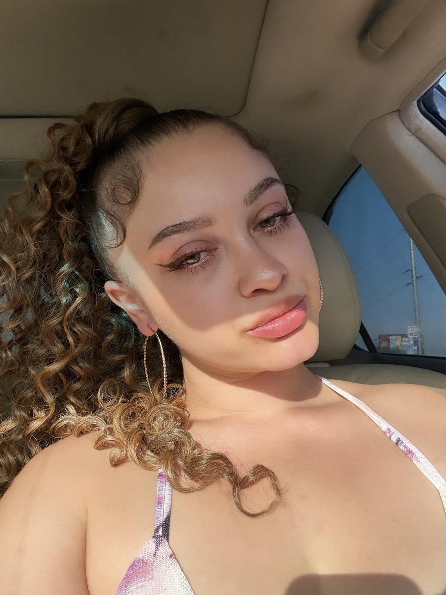 deebaabey's tweet photo. body tea n all , but this face card? 😮‍💨 https://t.co/1q4ZLMOXEn