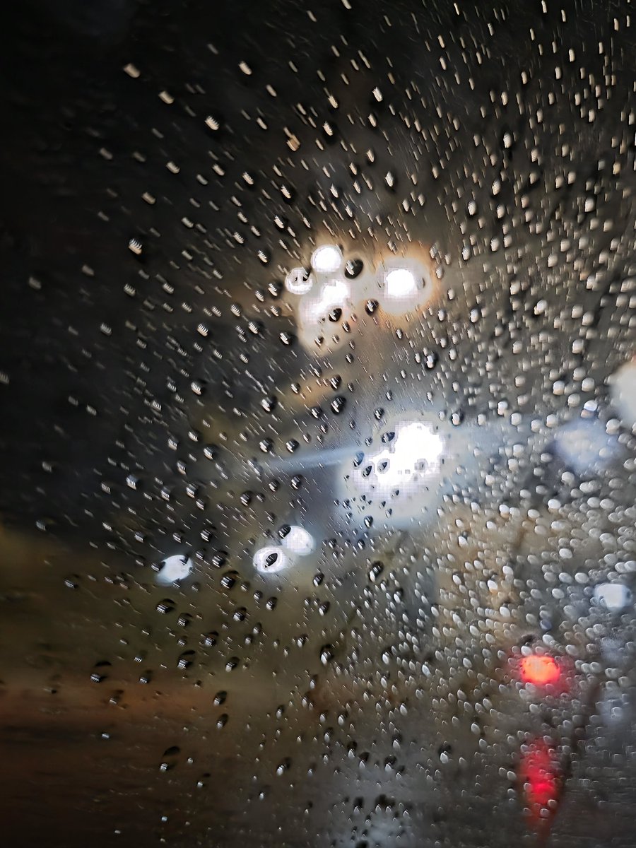 Alzena_SLR's tweet photo. วันนี้เซน่าขอเลื่อนไลฟ์นะคะเป็นวันศุกร์ ฝนตกยังไม่ถึงบ้านเลยทุกคนน https://t.co/1oIxwUW2sw