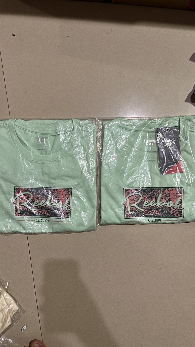 coffe_matchaa's tweet photo. 25. sendal airwalk sz 39 95k
26. sendal airwalk sz 39, 40 95k
27. tshirt reebok sz L 100k
28. tshirt reebok sz L 100k https://t.co/p8AUuHeHD5