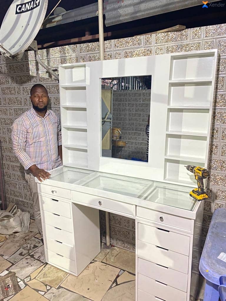 TonyMYL97's tweet photo. Besoin d'un meuble de qualité ? Contactez SAVEA pour votre satisfaction. 👌
Contactez nous au: +243810899501 +243829078135

Made in Congo✅👌
@chauffeur243 @leParrainRDC @mbuyi_don @MiandaMH https://t.co/lk7P4W5doy