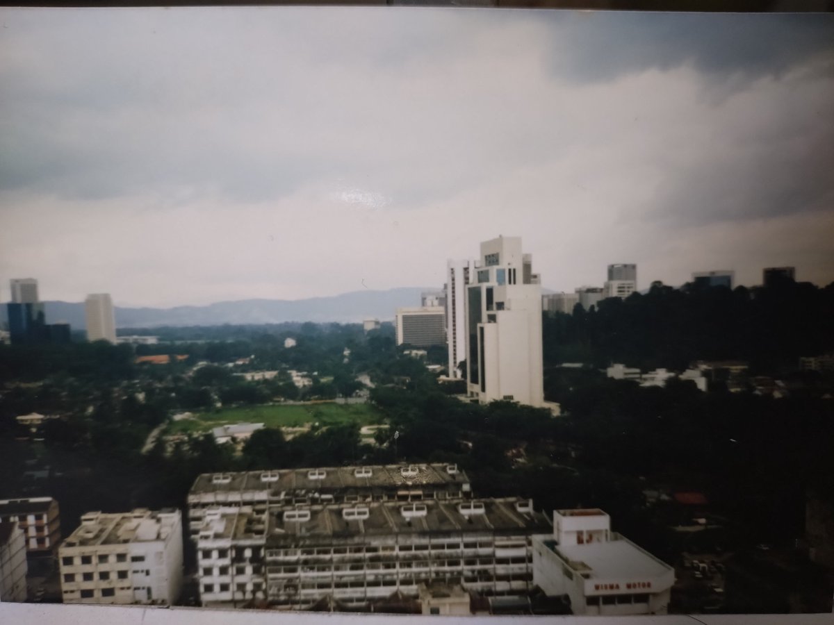 donjalan's tweet photo. @amerhadiazmi Jln Sultan Ismail covered by rich green in mid 1980s, view from Chow Kit, the highrise is current Exim/SME Bank. https://t.co/EvN8BCruoS
