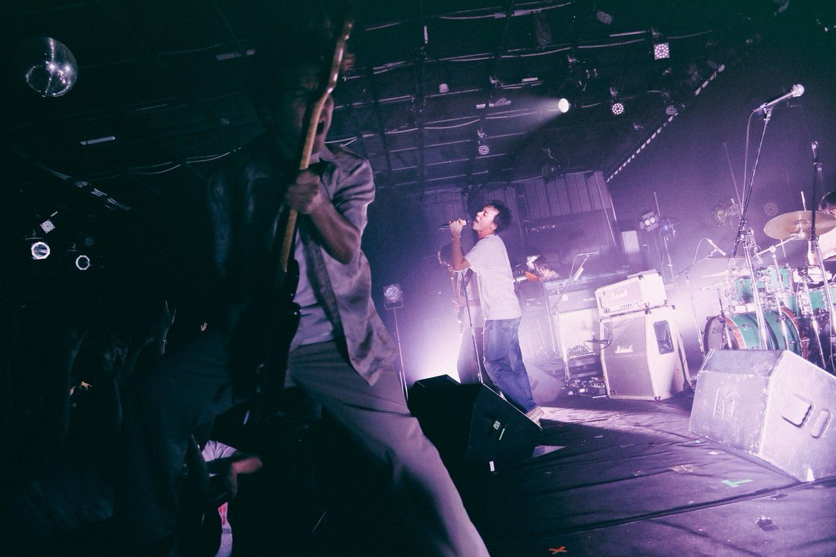 suchmoz's tweet photo. Suchmos"The Blow Your Mind TOUR 2026"
2026.06.25(Thu) 
新潟LOTS Day 1

約7年ぶりの新潟！
The Birthdayのロックンロールに圧倒されました。

明日もよろしくお願いします！

#SCM_TBYM
#Suchmos
#TheBirthday

Photo by 新保勇樹(@shimboyuki)

全国アリーナワンマンツアー
『Suchmos BAY SIDE TOUR 2027』開催
https://t.co/6q5UTPblgA