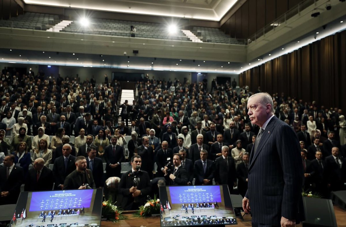 ozdemirsamet's tweet photo. 📍 AK Parti Genel Merkezimizdeyiz

Cumhurbaşkanımız ve Genel Başkanımız Sayın Recep Tayyip Erdoğan’ın teşrifleriyle gerçekleştirilen 180. Genişletilmiş İl Başkanları Toplantısı’na, Ordu Büyükşehir Belediye Başkanımız Dr. Mehmet Hilmi Güler, İl Kadın Kolları Başkan Vekilimiz Sümeyra Boynukara ve İl Gençlik Kolları Başkan Vekilimiz Muhammet Burak Türker ile birlikte katıldık.

Toplantımızın ülkemiz, milletimiz ve AK davamız adına hayırlara vesile olmasını diliyorum.
