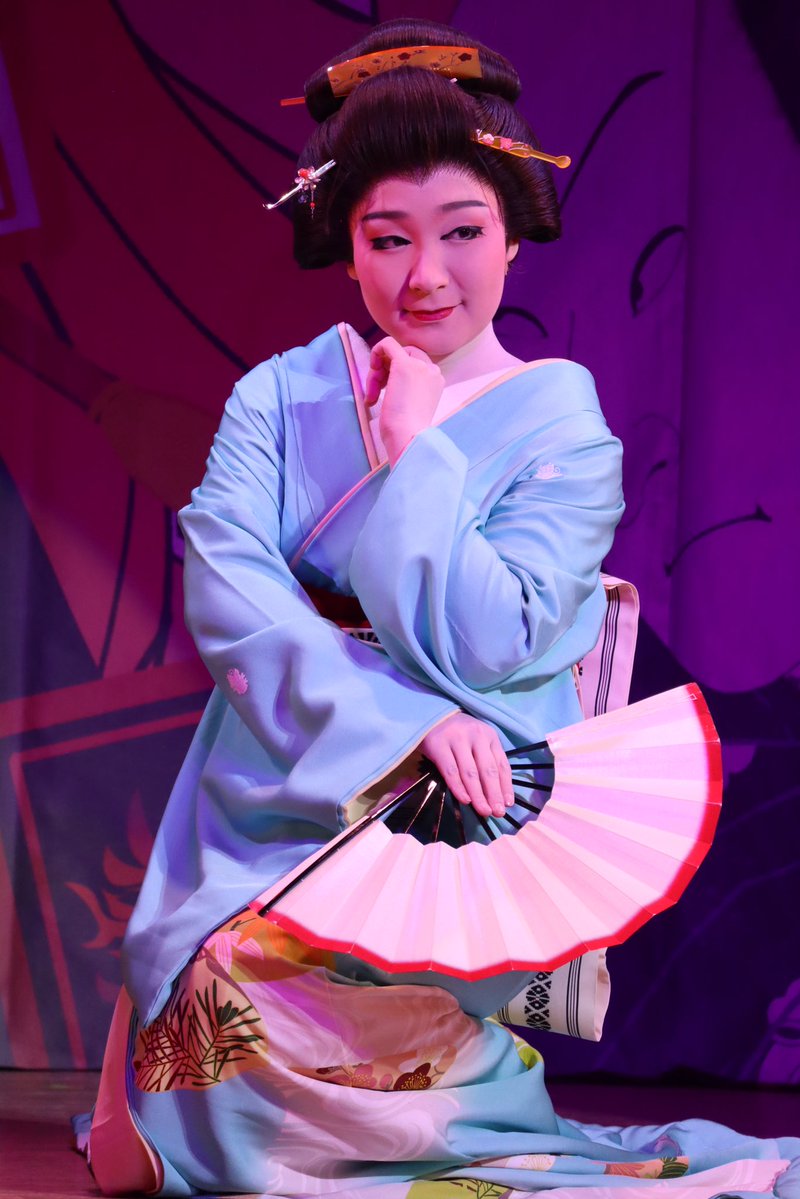 e__r72's tweet photo. 2026.6.23  夜  ㊗️大入り！！🎊
【名花繚乱~女優の宴~】

特別出演 #長谷川劇団 #京詩音
#劇団美鳳 #篠原演芸場 https://t.co/d0b2ld5KSt