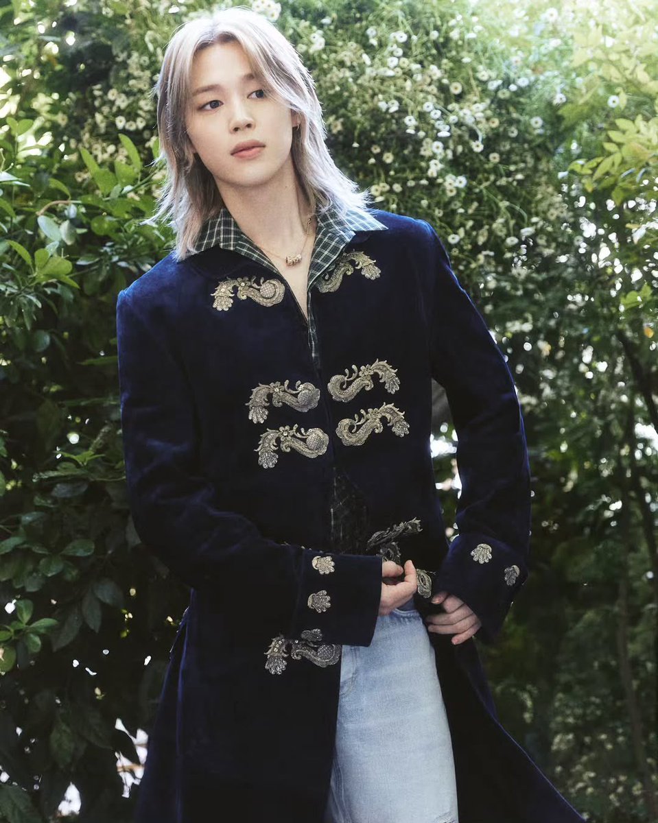 marvellyjimin's tweet photo. Who looks like this https://t.co/5SGKvdYLkS