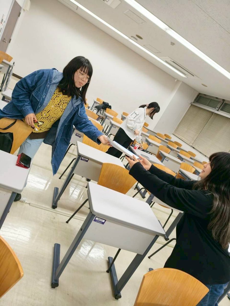 defs_drop's tweet photo. 【武蔵野side】
うるでやんす
今日は見学の子が1人来てくれましたわ‼︎
練習では解釈をぶつけ合いながら台本について話し合ったでござる！
今週の土日はなんと場当たりっす。あたいびっくり。
気引き締めていくでがんす〜 https://t.co/iANTJ85TTB
