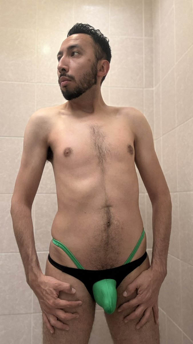 guarrito_bs's tweet photo. Verde, que te quiero ver… 💚
By GUARЯO
Tanga arco y tanga bulge ⚫️🟢
@GuarroBlack https://t.co/EM2zfNnmeg