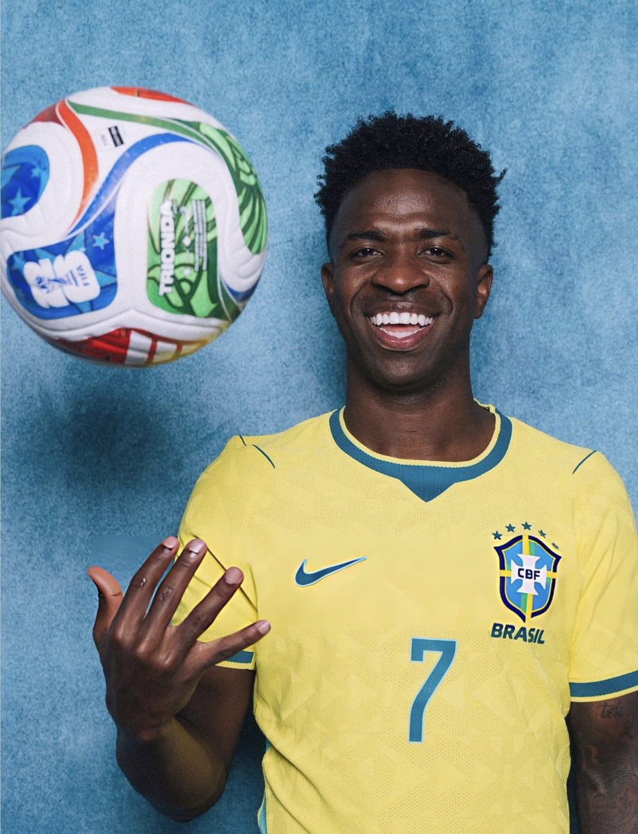 WORLDMUSICAWARD's tweet photo. Brazil's Superstar Player, Vini Jr, is ARMY!  When asked what the motivation behind his goals was today, he replied: "I didn't win the war against Ticketmaster so I figured it was easier to go to the World Cup final to see BTS's show!" 👏🇧🇷🌟⚽🏃🏾‍♂️🌎🏆🕺🕺🏻🕺🏻🕺🏻🕺🏻🕺🏻🕺🏻🎤🏟️🎆👑👑💜  

#BTS #VINIJR