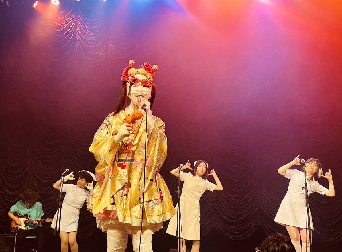 sakusansensei1's tweet photo. 6月デパートメントHでの情念ステージ写真です✨ご来場くださった皆様、ありがとうございました💕
いつも撮ってくれる華州奈津子さんもありがとうございます😊 https://t.co/zhzMMKWAy3