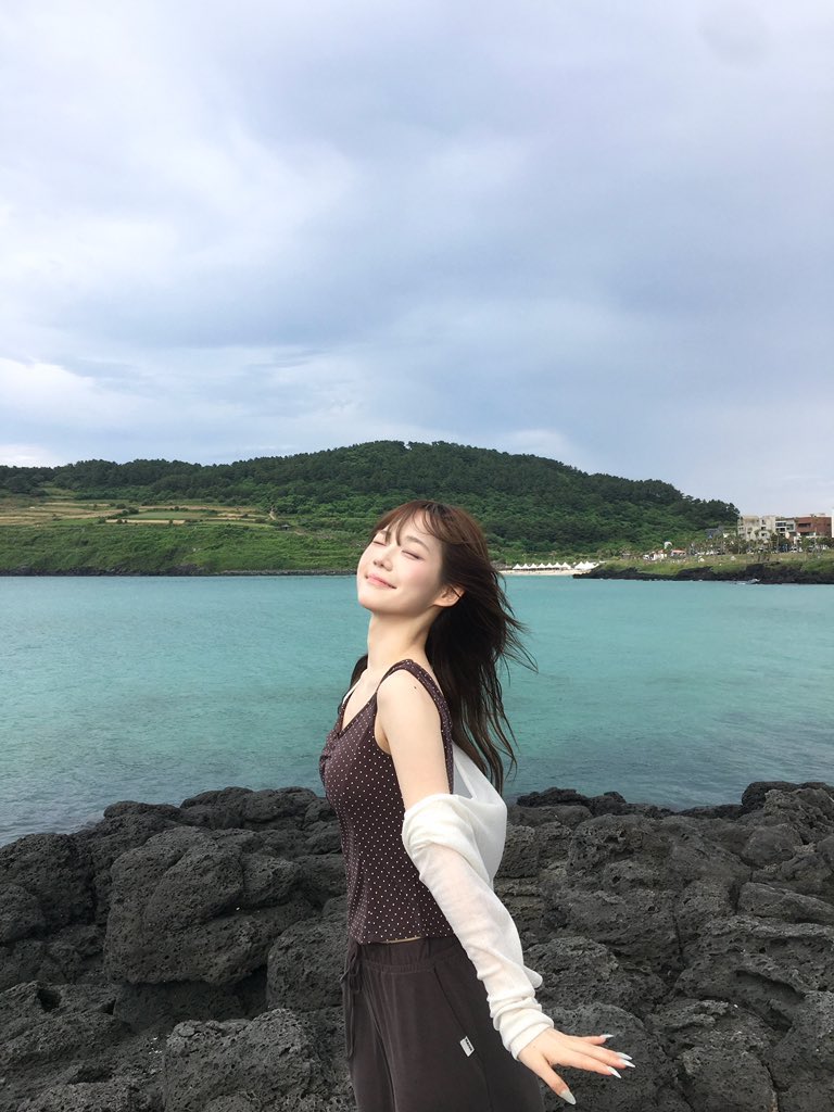 alinas1_0806's tweet photo. 260625
🫧

#tripleS #트리플에스 #トリプルS
#SeoYeon #서연 #ソヨン #윤서연 https://t.co/D1XpM6F0Bg
