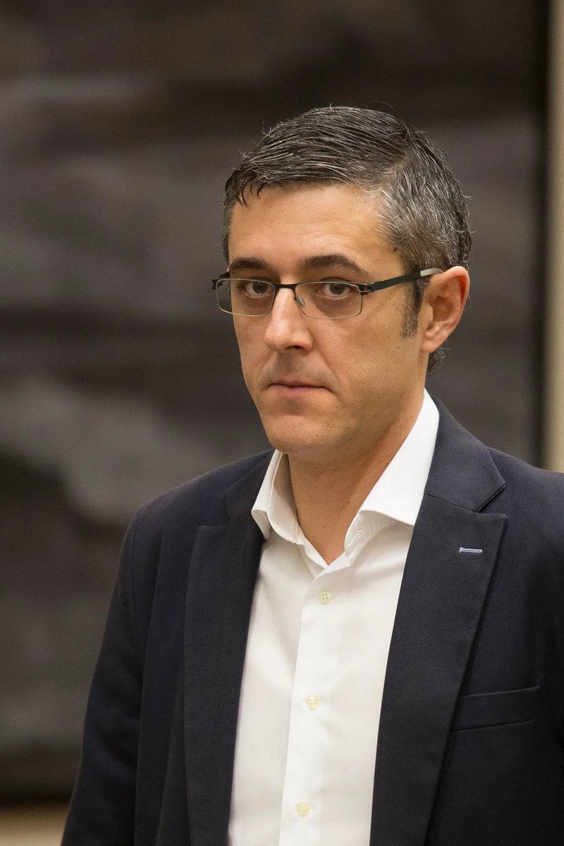anluma99's tweet photo. Estoy esperando ver de un momento a otro una entrevista conjunta a Aldama y Madina en El Hormiguero. Seguramente Felipe González la estará organizando, o Aznar, que para el caso es lo mismo https://t.co/lDyYzCBK9t