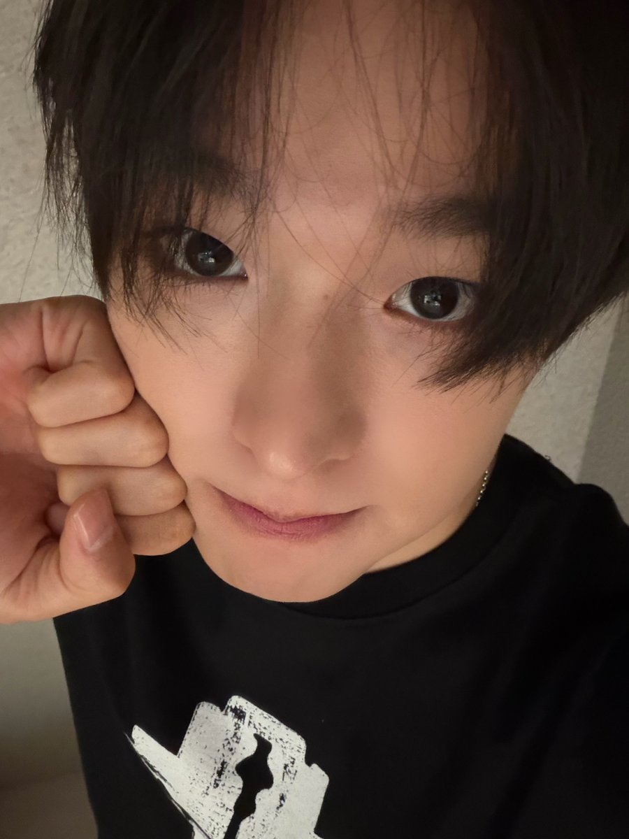 wichumedia's tweet photo. [260625] 🐿📸 23:41 KST https://t.co/ey3dW9j6l8