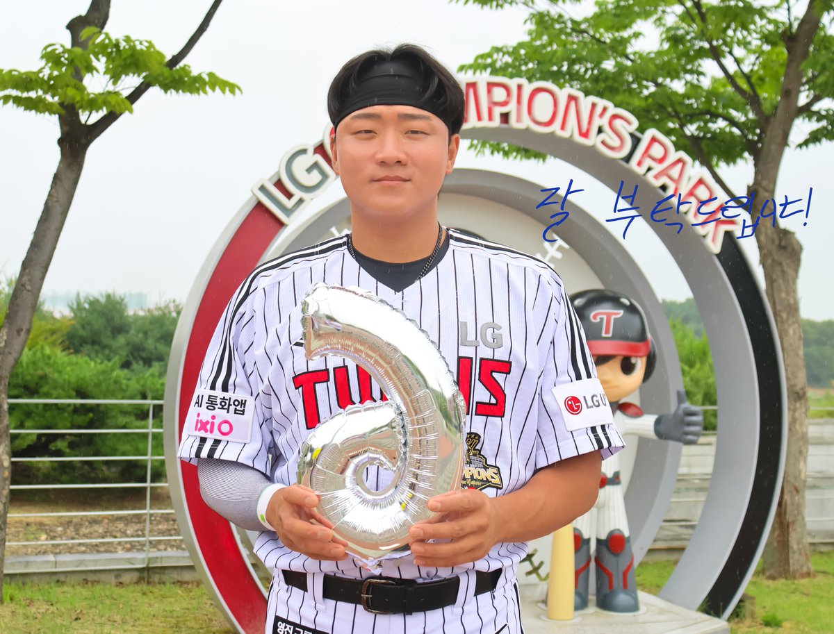 big0717j's tweet photo. 6주년 한마디 
잘 부탁드립니다.

#LG트윈스 #LGTWINS #이재원 https://t.co/etriUrOuy7