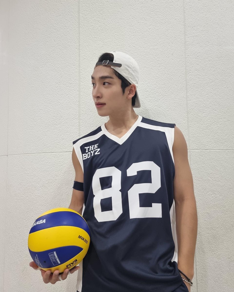 SANSAM923's tweet photo. 상연 전역 D-82 🏃‍♂️

고유번호 82의 남자
전역 82일 남았다 👏👏 https://t.co/eOqBisGAjY