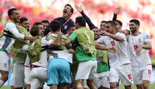 ralwando's tweet photo. You can only choose ONE for Team Melli:

🏆 Win the AFC Asian Cup for the first time since 1976

OR

🌎 Reach the FIFA World Cup Round of 16 for the first time in history https://t.co/SCxcd25EA3