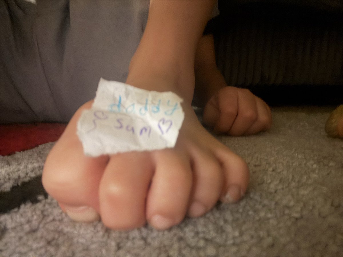 sammyfeetlover's tweet photo. Cassandra said she's new to this and just wanted to know how it works for her first time and she just needed to meet up few bills, so I have to make her happy for trusting me, welcome my new darling Cassandra , Daddy loves you ❤️ https://t.co/AZQfKtTpnr