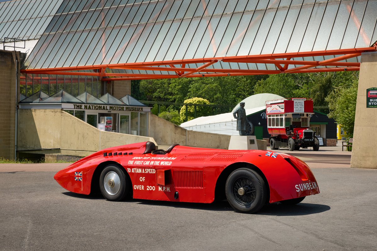 natlmotormuseum tweet picture