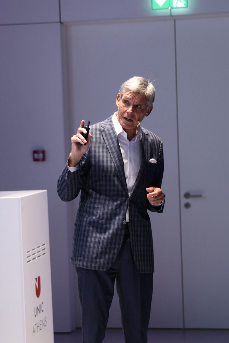 unicevolve's tweet photo. Dr. @EricTopol takes the floor. https://t.co/Z3mLgzdgM4