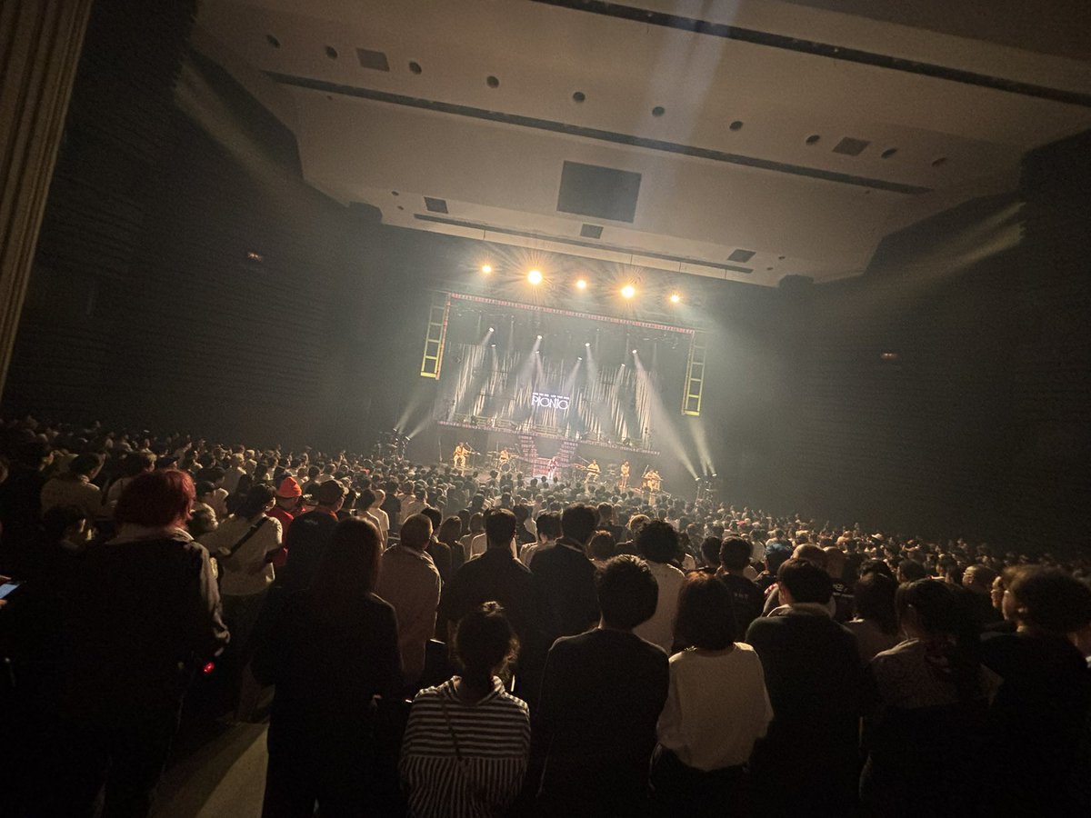 ike_BiSH_clean's tweet photo. 「AiNA THE END LIVE TOUR 2026 - PICNIC -」
2026.6.25 オリックス劇場[大阪]

仕事着でライブ参戦て
少し恥ずかしさがありますな
とはいえ、今日も今日とて
 #アイナジエンド の声に痺れてまいりましたーっ!!
昼間のやらかし(仕事)吹き飛んだww
#PICNIC #アイナ大阪 https://t.co/8AM7co9Nx1