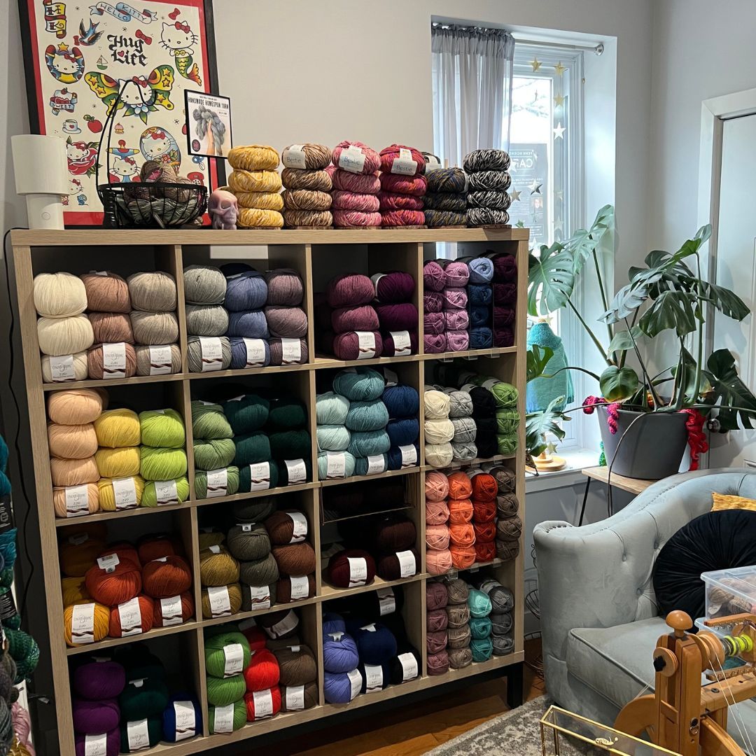CascadeYarns's tweet photo. ๐Explore the colorful world of Cascade Yarns at ๐๐จ๐ฎ๐ญ๐ก ๐๐ก๐ข๐ฅ๐ฅ๐ฒ ๐๐๐ซ๐ง & ๐๐ซ๐๐๐ญ, an indie-centric LYS nestled in the heart of East Passyunk, South PA.โบ๏ธ
#cascadeyarns #localyarnshop #yarnlove https://t.co/a0EZDn9C1J