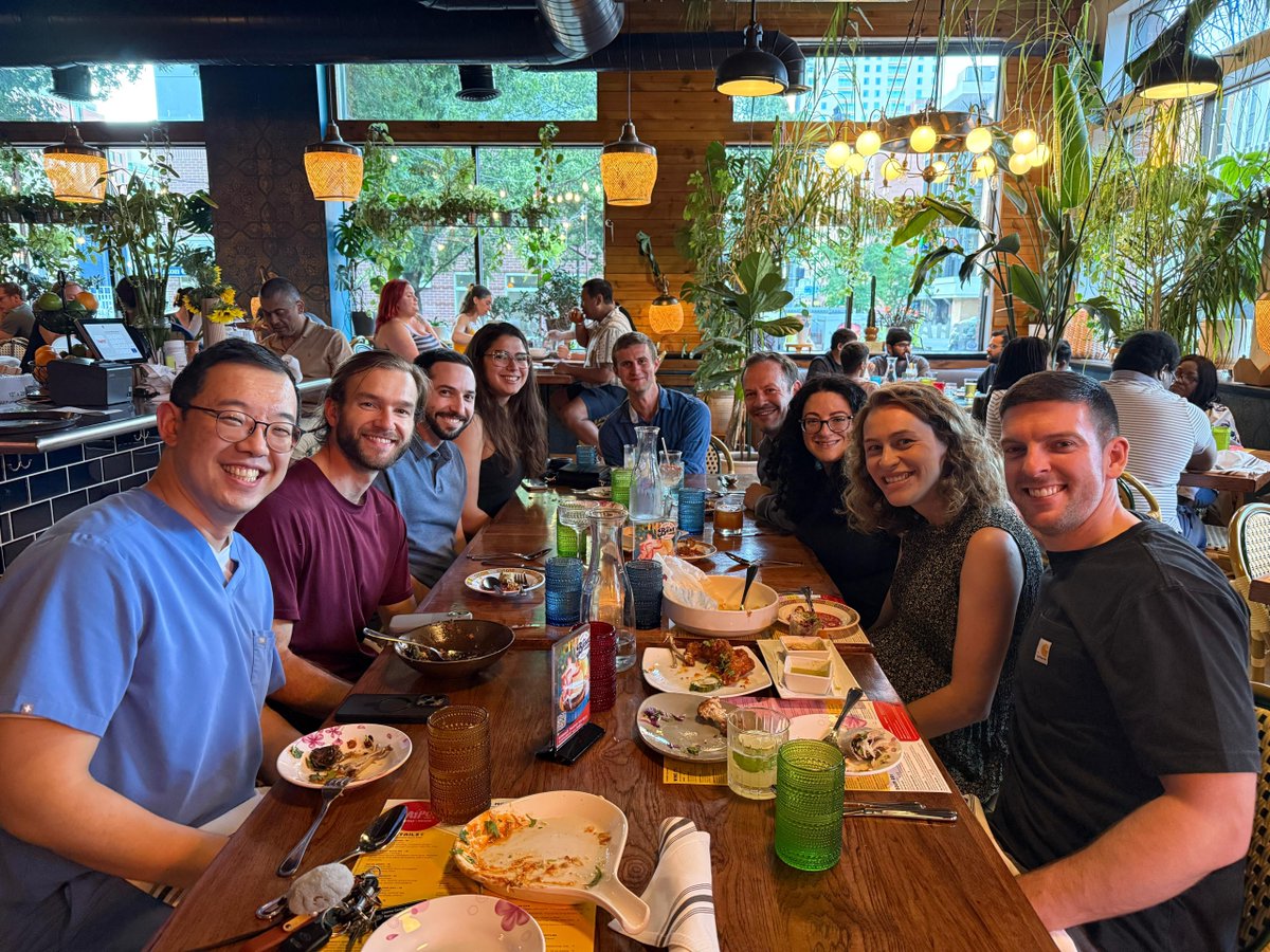 mayoneurores's tweet photo. Farewell dinner for our seniors! 🎓🧠 #MayoNeuroResidency https://t.co/TtcxjmHSkf