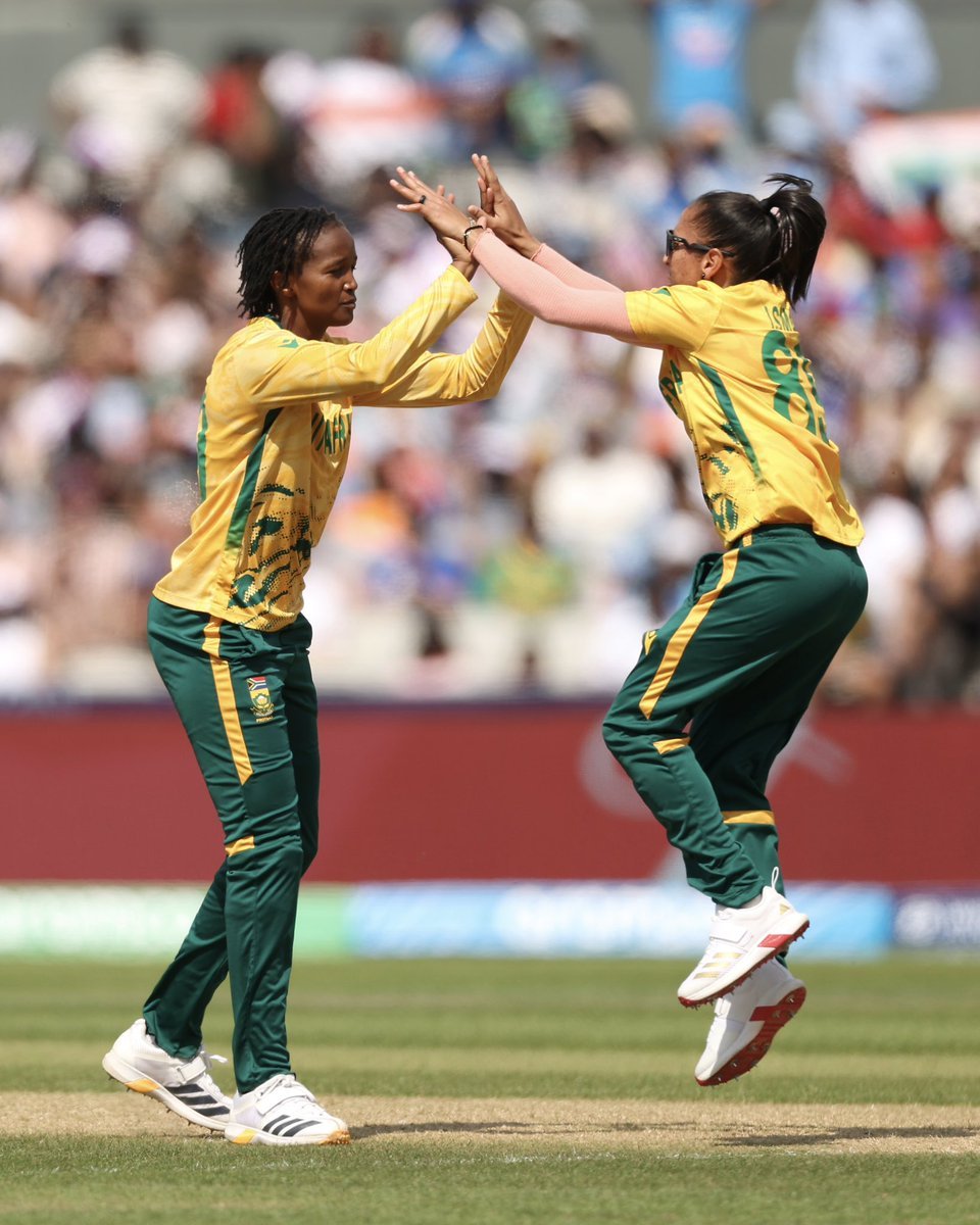 spotlightz1's tweet photo. T20 Cricket World Cup Clash Tonight!

South Africa🇿🇦  vs Netherlands 🇳🇱

Good Luck  Proteas Women💐 💐💐

#SABCSportCricket #Proteas #T20WorldCup #TheProtes #Unbreakablr #BafanaPride
#Bafanabafana
#SouthAfrica #FIFAWorldCuo
#FWC2026 https://t.co/wHD3T1CNpU