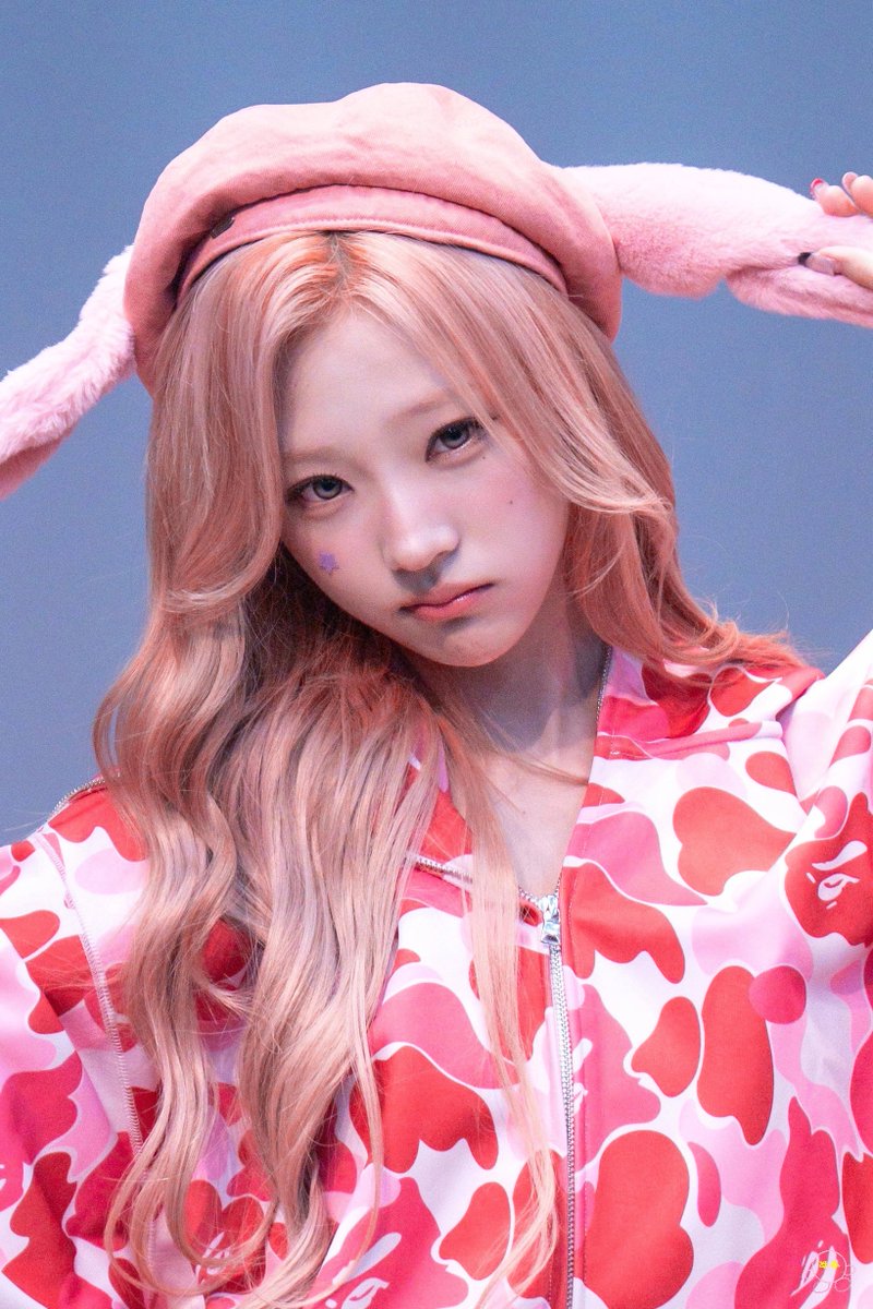 littlestar_kk's tweet photo. 260625
토냥이 공주

#하츠투하츠 #Heart2Heart #스텔라 #STELLA https://t.co/qkonDOXkA2