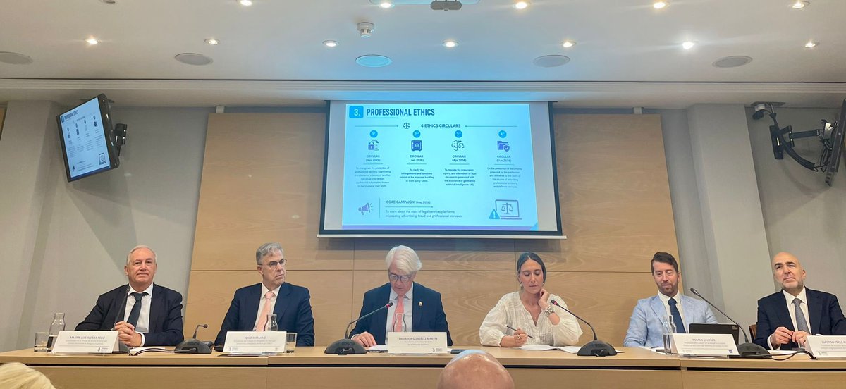 icaib's tweet photo. 🇪🇺 Encuentro internacional entre @Abogacia_es, @uiba_oficial y @CCBEinfo, en el que participa Martín Aleñar, director de acción exterior del CGAE y decano del ICAIB. https://t.co/ODQHejrCtm