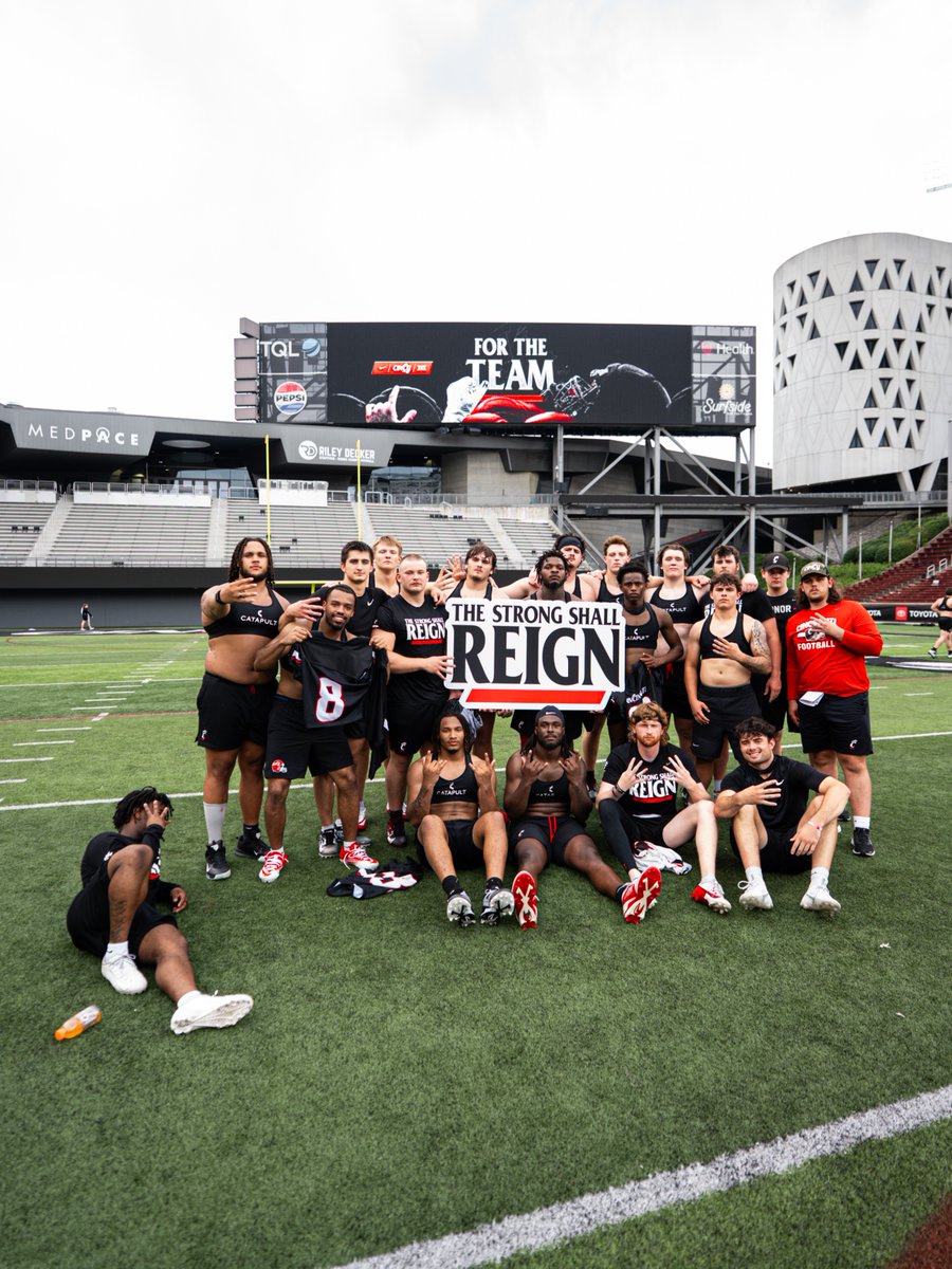 Cincinnati Football tweet media