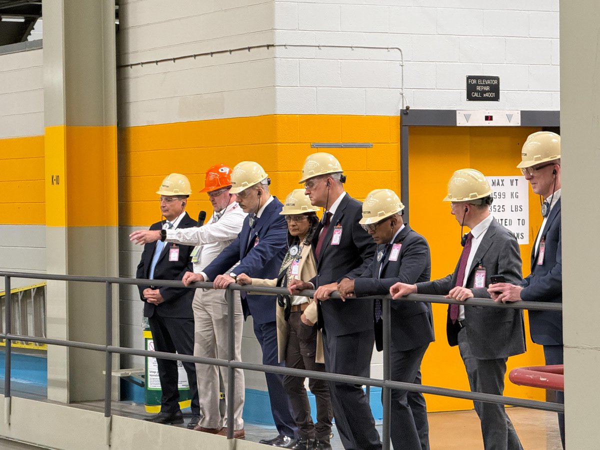 MFATurkiye's tweet photo. Minister of Foreign Affairs @HakanFidan visited the Darlington Nuclear Generating Station with Anita Anand, Minister of Foreign Affairs of Canada, in Toronto. https://t.co/dyHQRWE4Jx