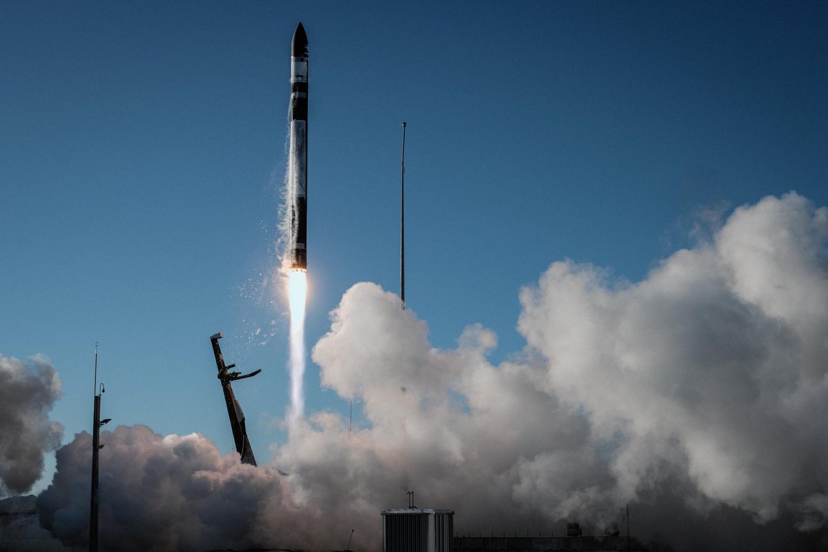 NASAKennedy's tweet photo. 🚀Two missions, three rockets.

NASA has selected @RocketLab to launch two science missions in 2027 on three Electron rockets from Launch Complex 1 in New Zealand.

Two launches will send the twin CubeSats for PolSIR to study tropical ice clouds. A single rocket will launch TSIS‑2 to measure the Sun’s energy reaching Earth.

Learn more here: https://t.co/2LvVRswwq3