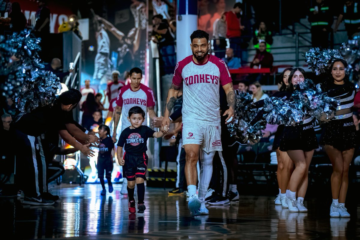 ZonkeysOficial's tweet photo. Esta temporada la construimos juntos❤️🖤

Ayúdanos a seguir mejorando respondiendo nuestra encuesta y participa para ganar este uniforme exclusivo de calentamiento de nuestros Zonkeys

📅 Fecha límite: domingo 28 de Junio

🔗 https://t.co/NrCVBQPFlB https://t.co/y5EerFrhry