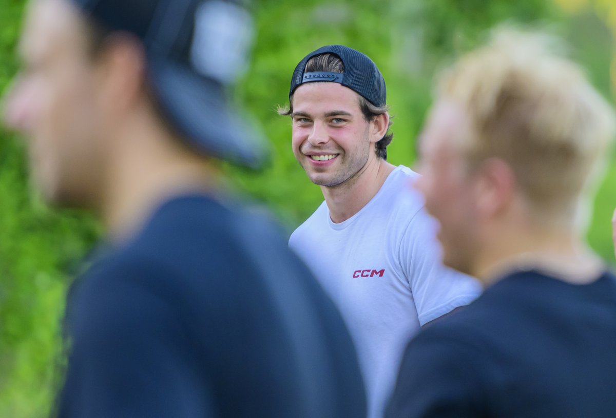 VFSPORTEN's tweet photo. Seriepremiären inte i fara för Lodin – som känner sig stark igen

”Jag är taggad”

#fbkse

https://t.co/SgsGHeaV0a https://t.co/qrH3G4yiqZ
