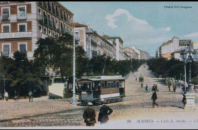 MadridProyecta's tweet photo. 🔎El entorno de Atocha es la zona 0 de este tipo de regresiones.

Calle Atocha parecía tener dos hileras de arbolado en cada acera, que eran más anchas.

Ronda de Atocha tenía hasta un bulevar.

🗨️https://t.co/NIk9IkEzeS https://t.co/kcQ2WXP6X8