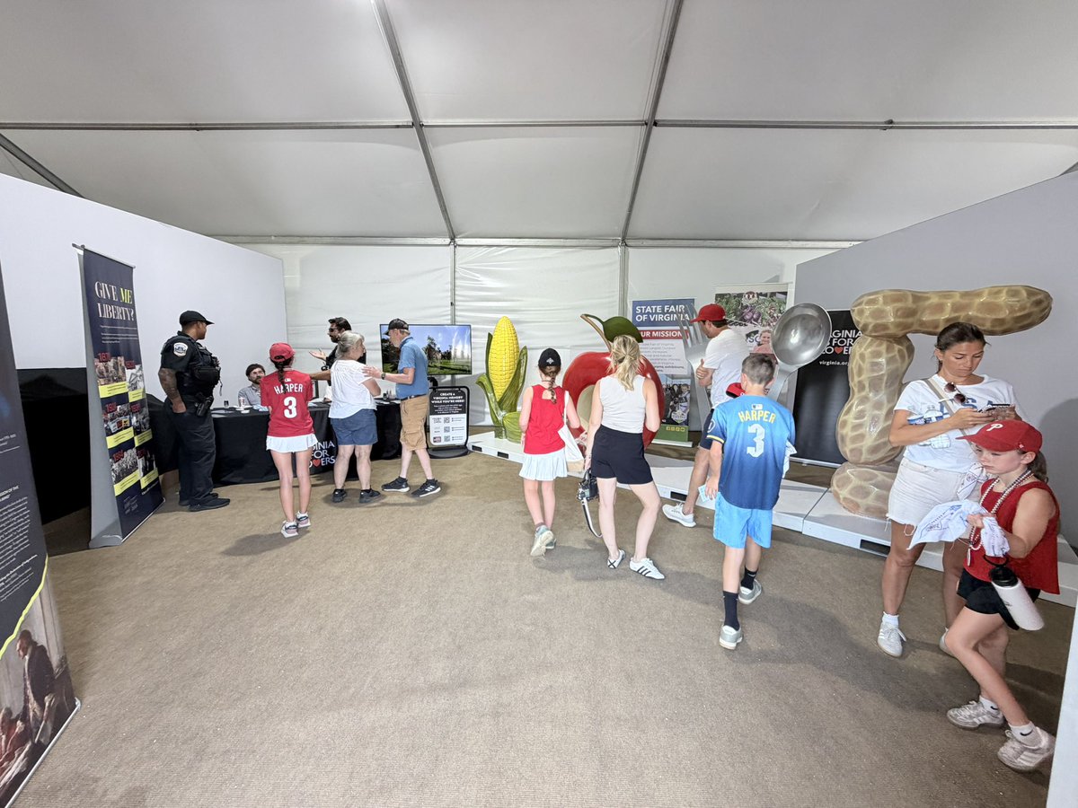 HomaBashNews's tweet photo. Maryland, Virginia and DC exhibits at the Great American State Fair https://t.co/OT3ovtD3GM