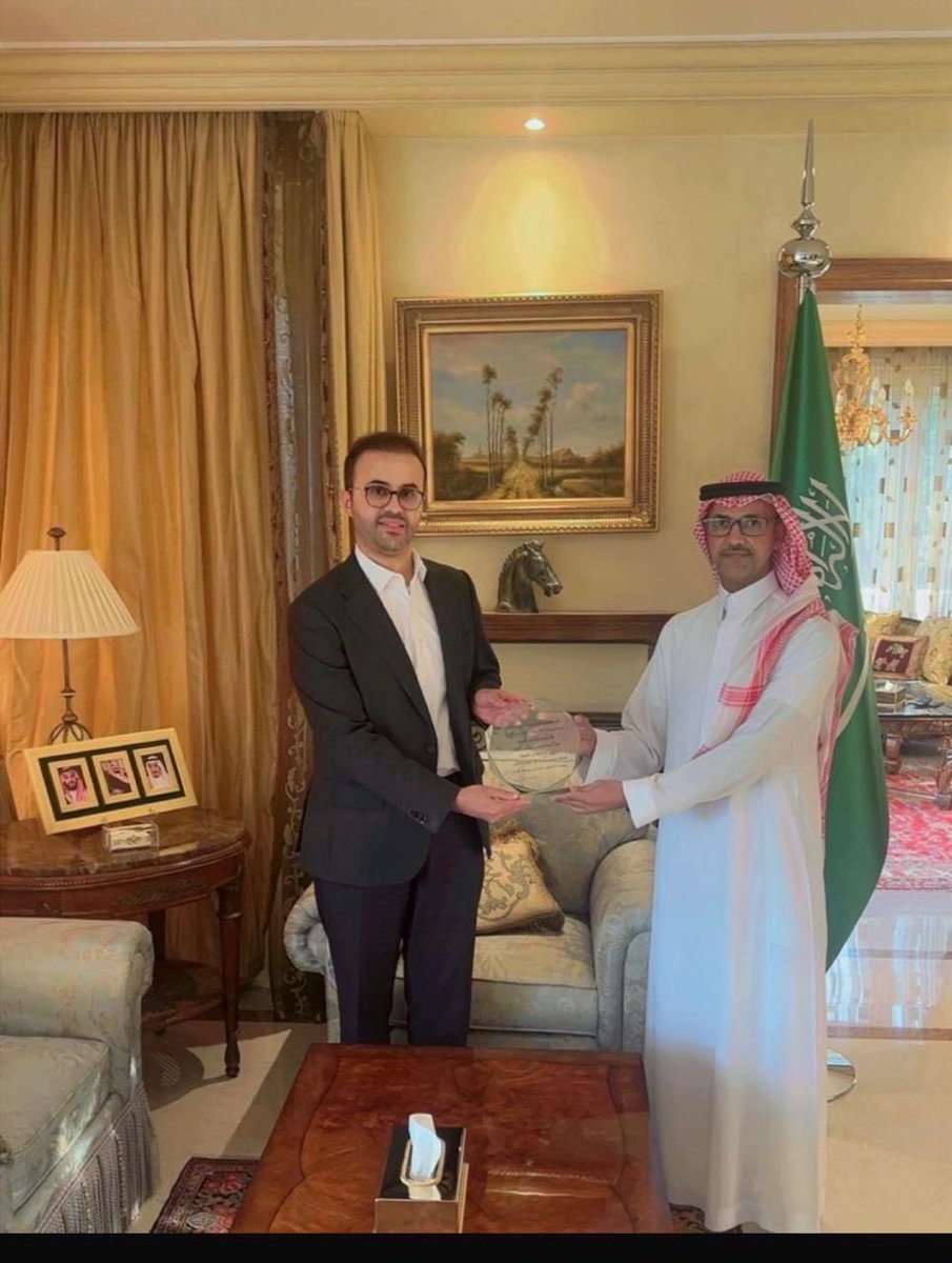 القنصلية العامة في جنيف tweet media