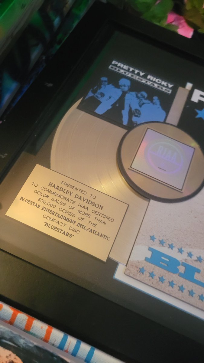 MultiPlatinumHD's tweet photo. 25 years ago, I produced "Get A Little Closer" for Pretty Ricky. My first gold album by @RIAA.

Tonight, they face-off against B2K on @verzuzonline. 630pm. https://t.co/2851mE6gAo
