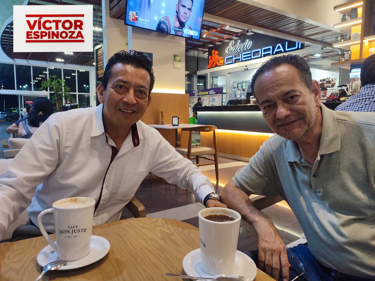 Victor1EH's tweet photo. Gracias a mi gran amigo Maestro Sergio Ulises Montes Guzmán ex director estatal de Asunto Religiosos y ex Subsecretario de gobierno por el tiempo dedicado, siempre se aprende algo nuevo. https://t.co/IPg5rnFqun