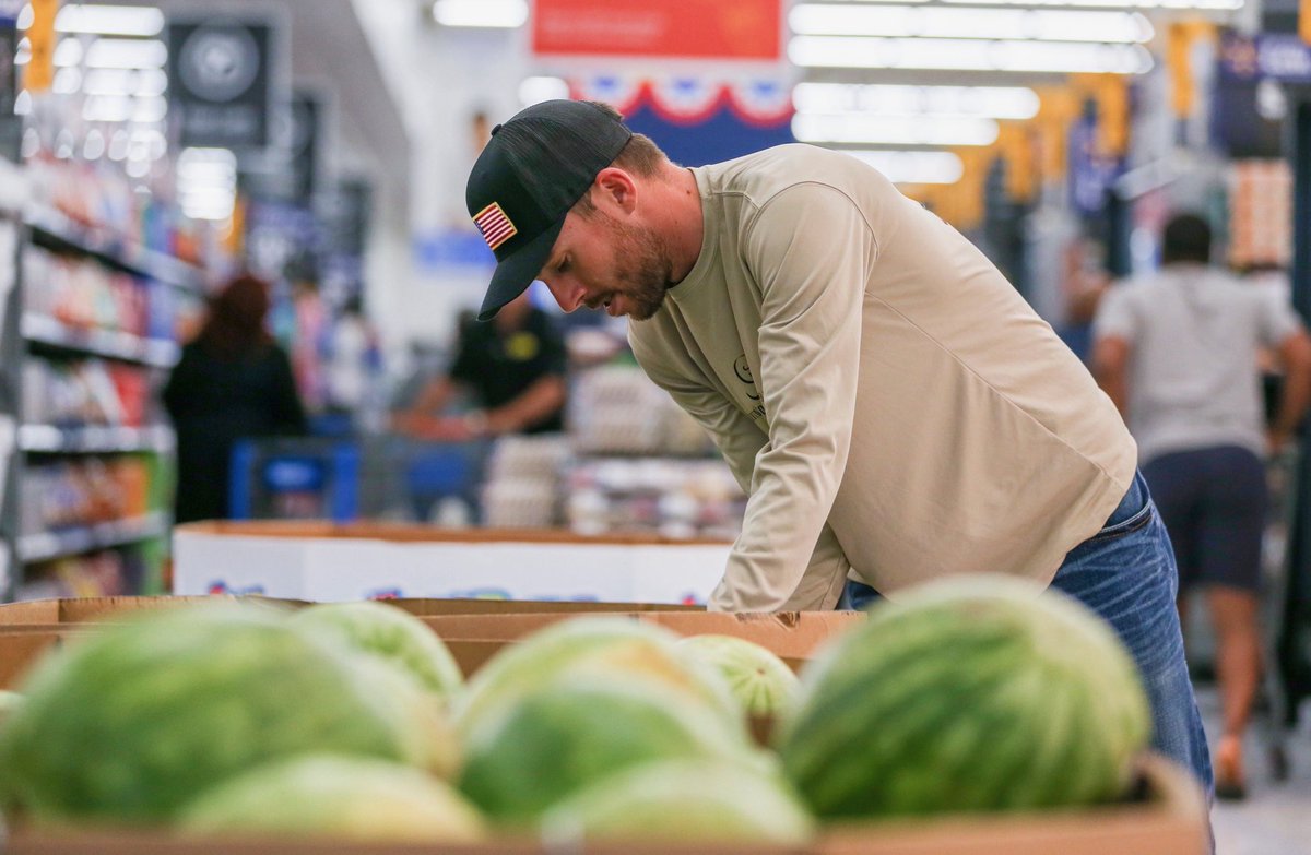 RossChastain's tweet photo. In case no one told you yet, @ga_watermelon are in stores now. Farmers planted these crops back in March, and they’re waiting for you at your favorite grocery stores today. 🍉

#TastesLikeSummertime #georgiagrown https://t.co/YBx8vDe9cE