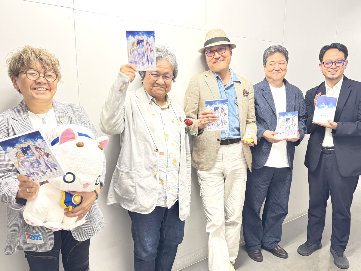 yasuno_san's tweet photo. 私のカメラでの集合写真。
今日は、サトジュン姫屋モードでした。私はいつもオレぷらのピンバッジ　#ARIAカンパニー　#ARIA秋コン https://t.co/C52HoJ8ODS