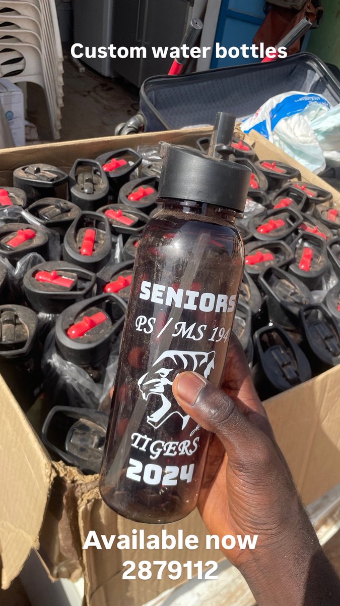 Emoodort11's tweet photo. Water bottles available classic ones 
2879112 @SenBoybShy @Dj_High_Speed @wickidest_skeng @sisawo08 https://t.co/7LdVBTwaMJ