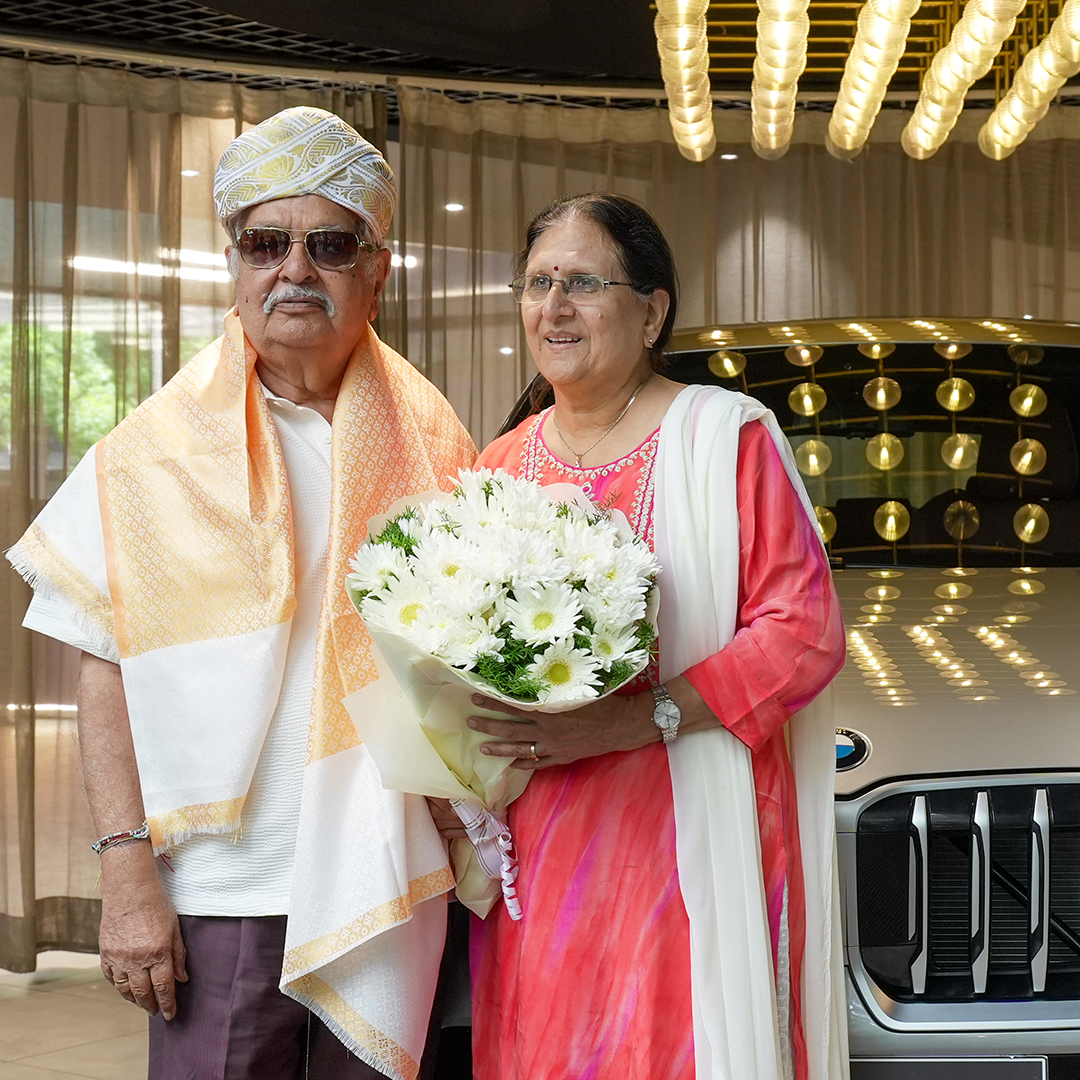 bmwdeutsche's tweet photo. Your partner to #PlayTheBigGame.
Congratulations to Mr. Srichand and family on their brand new BMW X1. Welcome to the world of sheer driving pleasure.
#BMWX1

Book your test drive today: 📲 +91 9971314315
---
#SkipBoring #Luxury #BMW #deutschemotorenwhitefield https://t.co/S9oKUNZ6MR