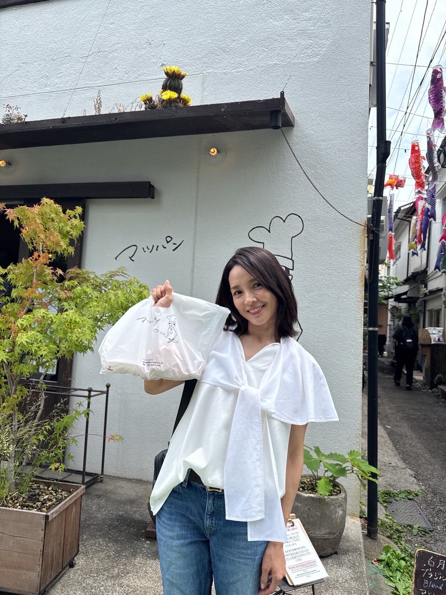 kryoko_official's tweet photo. 6月27日（土）あさ8時〜放送
ABCテレビ・テレビ朝日系全国ネット『朝だ!生です旅サラダ』スタジオ生出演します。
福岡県内を巡りながらロケも行っています。

是非ご覧ください。
※生放送のため、内容が変更となる場合がございます。

https://t.co/5SYa0M9RqY https://t.co/rJDk2ojkcG