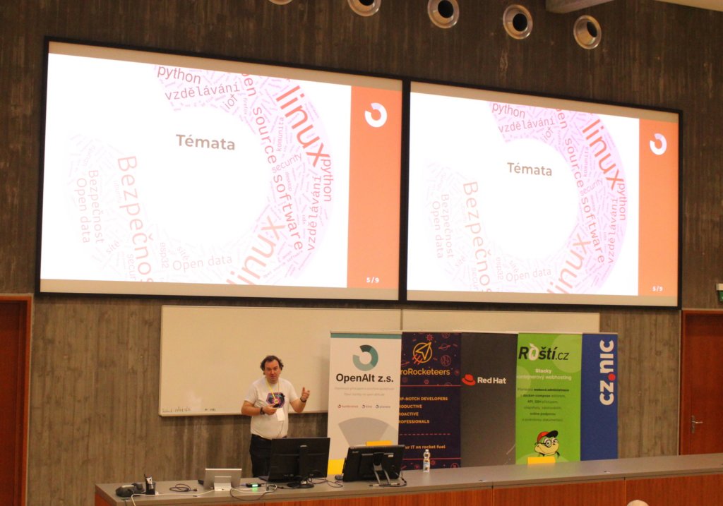 OpenAlt's tweet photo. Jednadvacátý ročník konference OpenAlt proběhne tradičně první víkend v listopadu na brněnském VUT. Organizátoři hledají přednášející, partnery a dobrovolníky.

Přihlašování přednášek se uzavře začátkem října. 

https://t.co/eR4G9e5Xkk https://t.co/ZBYUlcvzqj