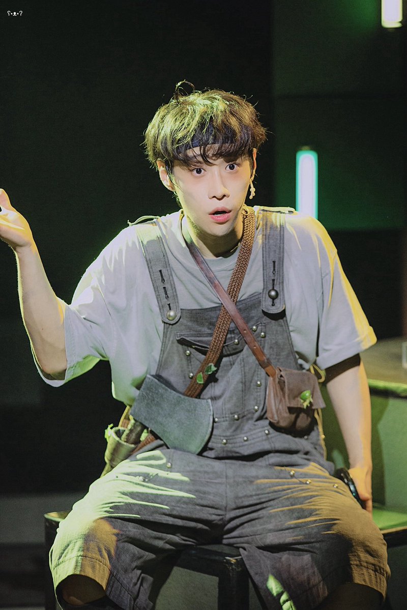 duzuaeyo's tweet photo. 260621 오즈 💎 에필로그

양철 ㅣ #박주혁 https://t.co/Vr2wXOd1Tr