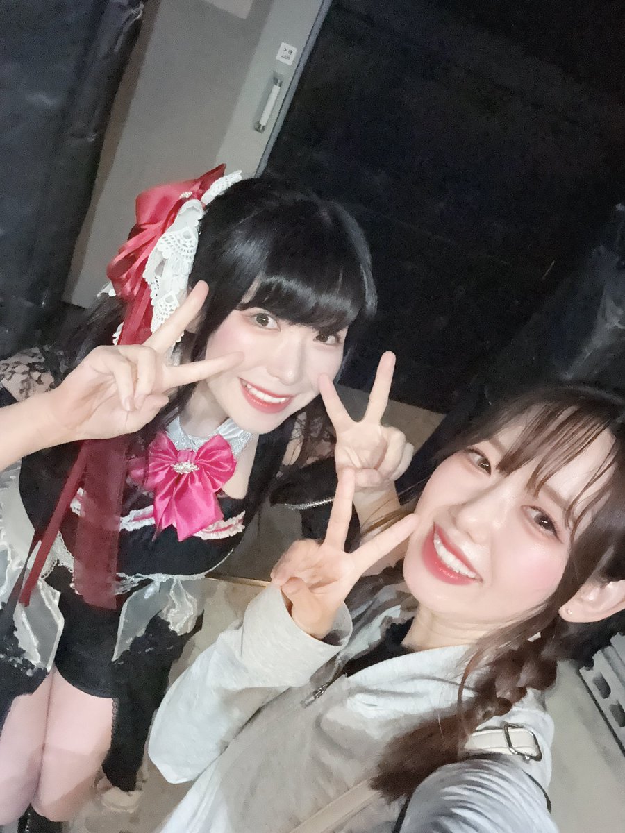 mibom1986's tweet photo. 愛実さんバースデーイベントありがとうございました🫶
リアルバースデーおめでとうございます🍾
カッコよくて可愛くて安定感のある歌声いつも尊敬しております🥺今日も最高でした🍵大切な日に出演させていただき嬉しいです❗️
素敵な演者様お客様イベントでしたね🥰
ありがとうございました🫶 https://t.co/VslRoMbB4f