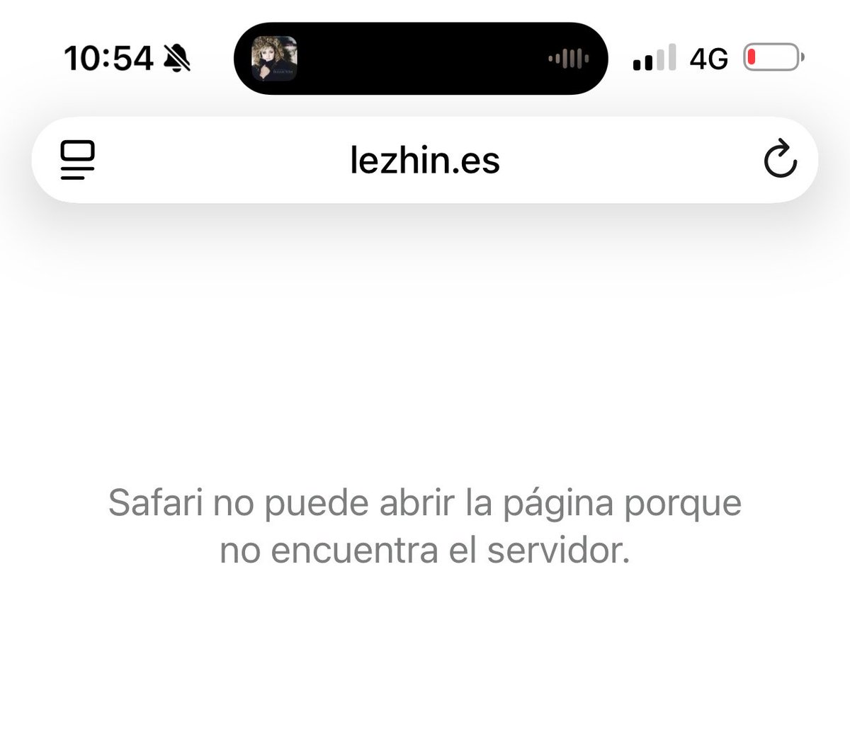 tgnsversion's tweet photo. Ayuda me están robando el pan de la mesa 😫 https://t.co/sExuXQlDmW