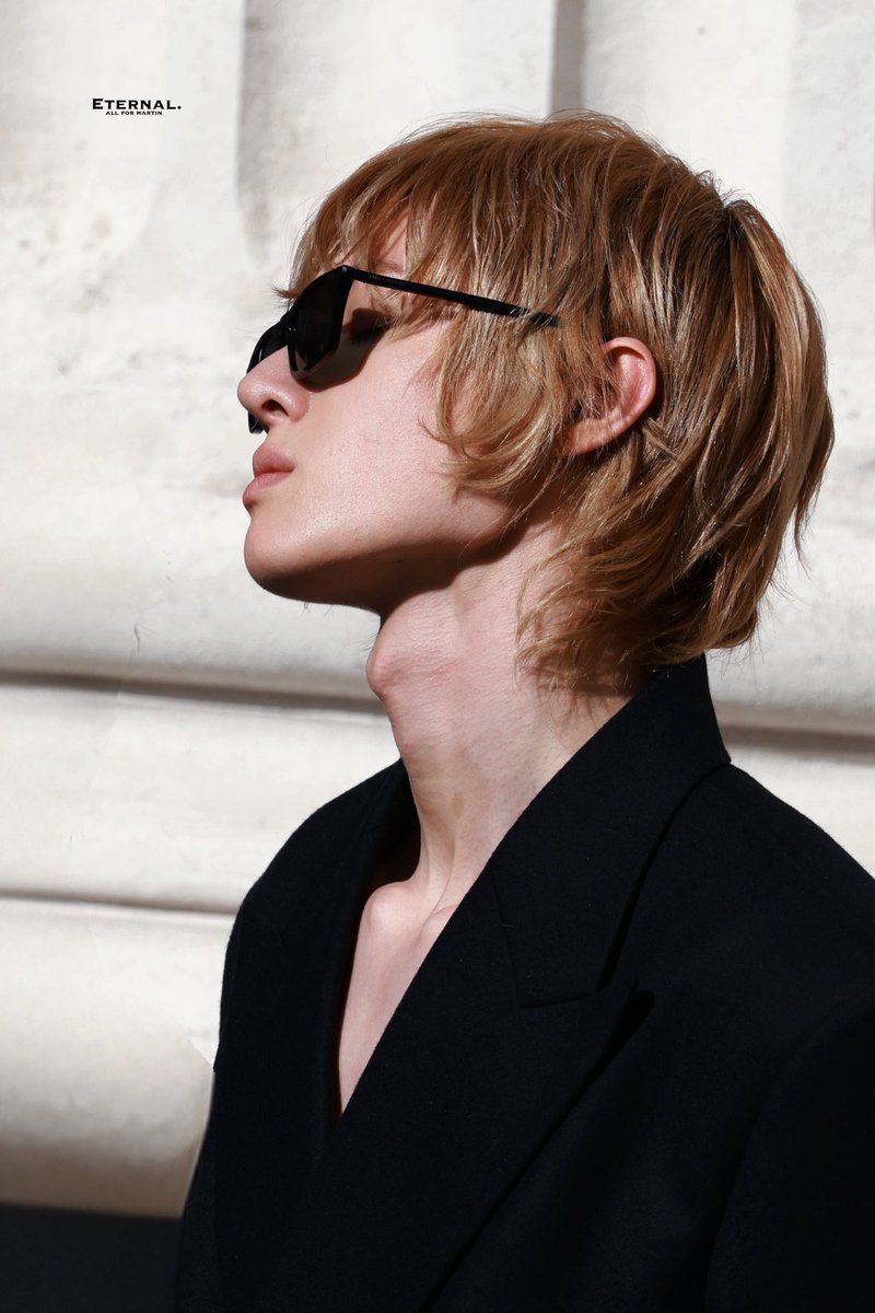 luvmewtinie's tweet photo. @martinmetricsvn @YSL @cortis_bighit Martin perfectly captures the essence of YSL.
#MARTINxSaintLaurent #SaintLaurentSS27 @YSL @cortis_bighit https://t.co/2t1ykfYO1A