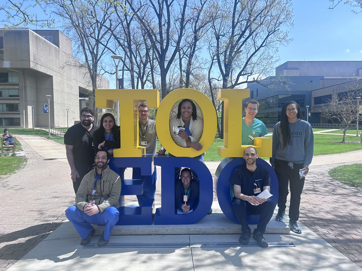 UTRocketSurgery's tweet photo. As another academic year comes to an end, we'd like to thank our amazing INTERNS!! They filled in their doctor shoes splendidly and will go on to do bigger and better things next year. So proud of each of you. 🚀 https://t.co/gZUoiHFoIq
