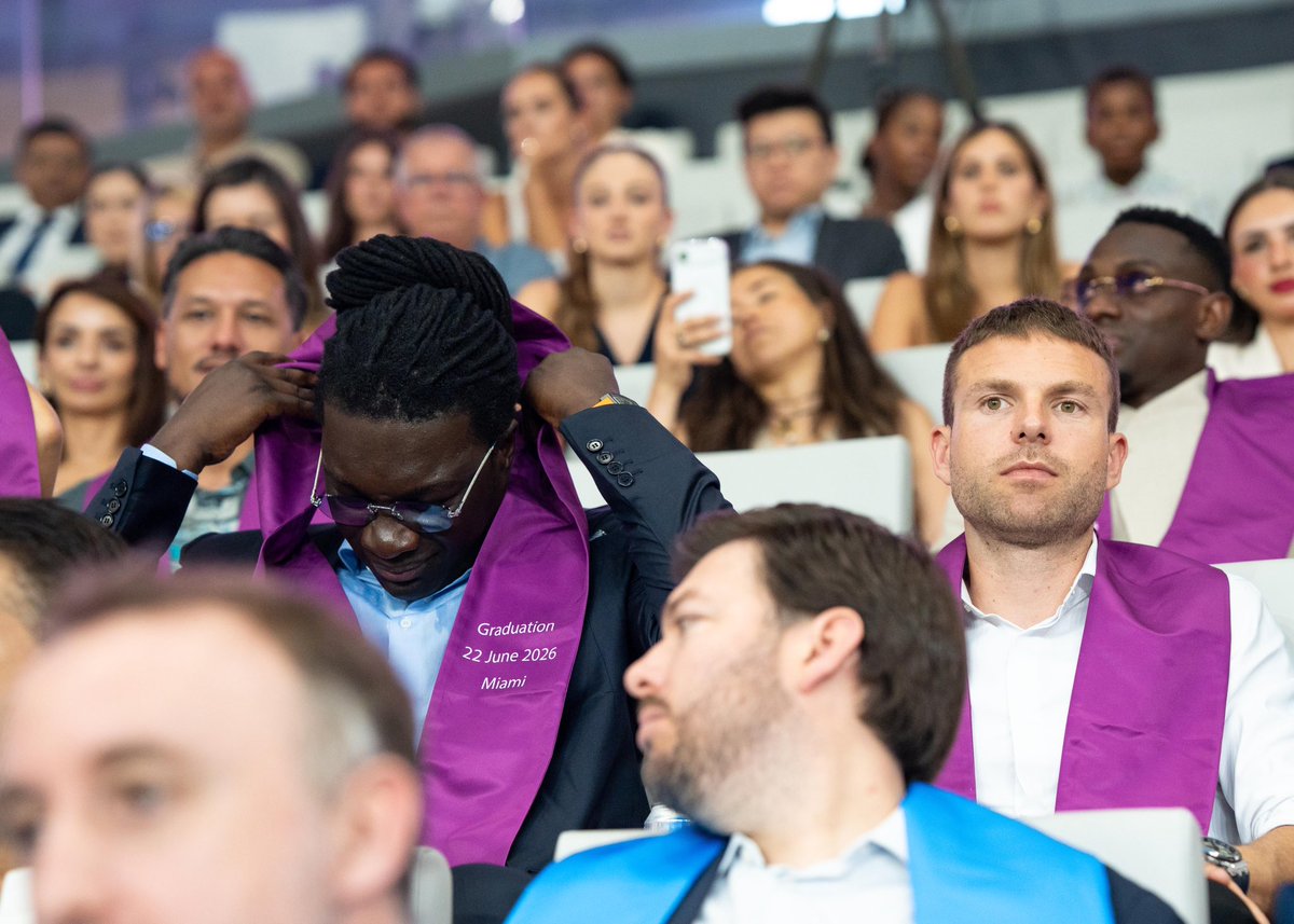 BafGomis's tweet photo. 🎓🇺🇸 FIFA Player Executive Programme ✔️

Football is constantly evolving. I chose to keep learning.

Over the past two years, I’ve invested in my education, broadened my understanding of the game, and gained valuable insight into the challenges facing clubs and football organisations today.

This diploma is an important milestone, but the work continues.

Thank you, FIFA, for the quality of this outstanding programme.

📚⚽️❤️
